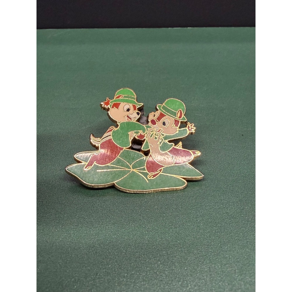 Disney Official Pin Trading 2006 Chip‎ n Dale Tyrolean Oktoberfest Enamel Pin